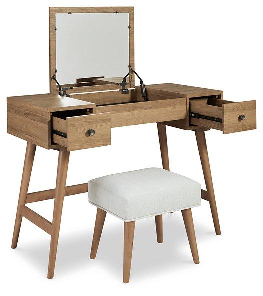 Thadamere Vanity with Stool